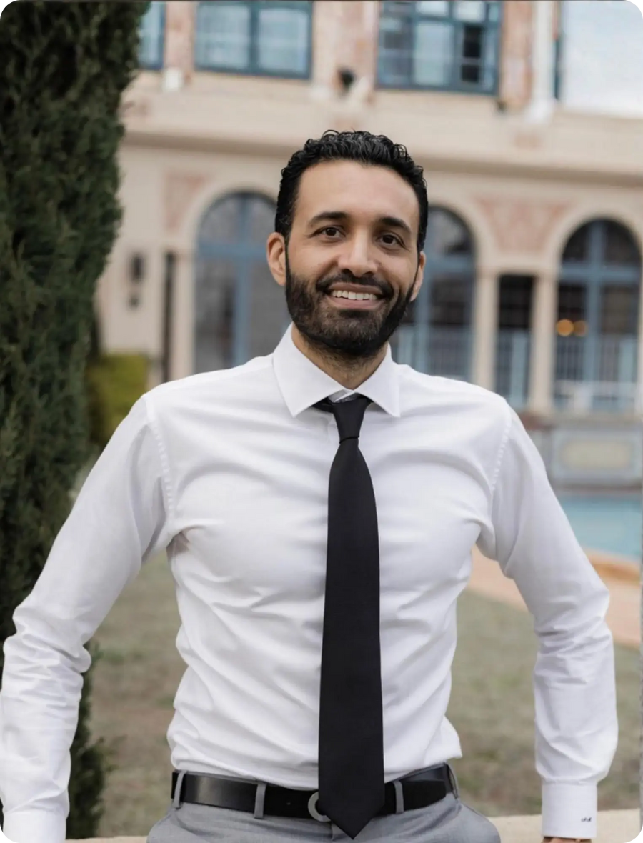 Dr. Ariel Moradzadeh